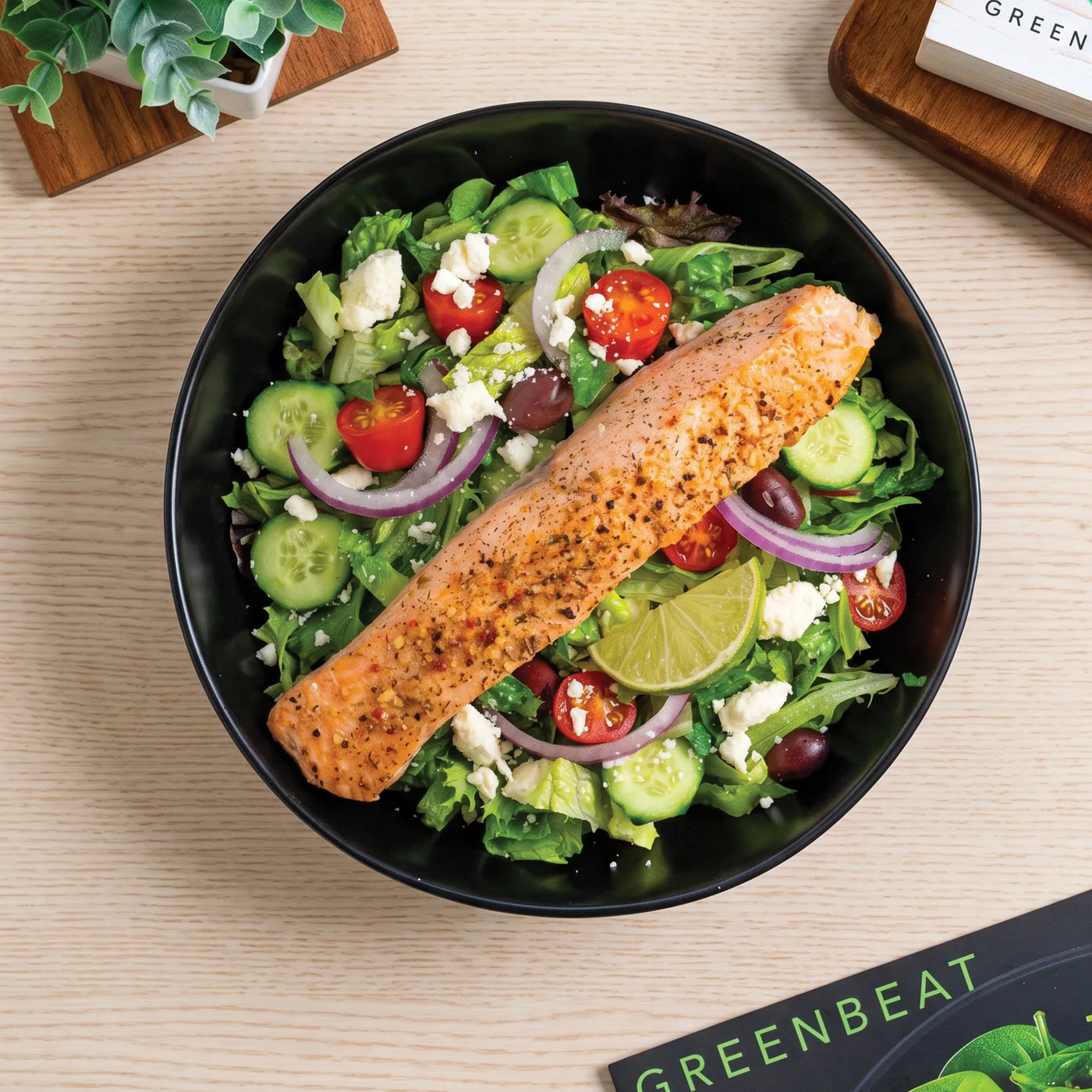 Greenbeat bowl with fresh ingredients